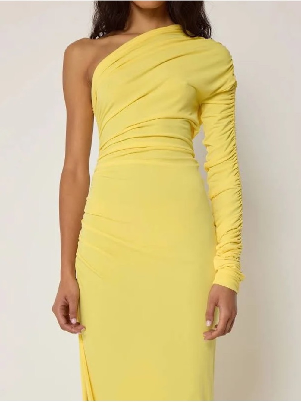 Khy x Atlein One-Shoulder Yellow Ruched Long-Sleeve Evening Gown - Picture 4 of 4